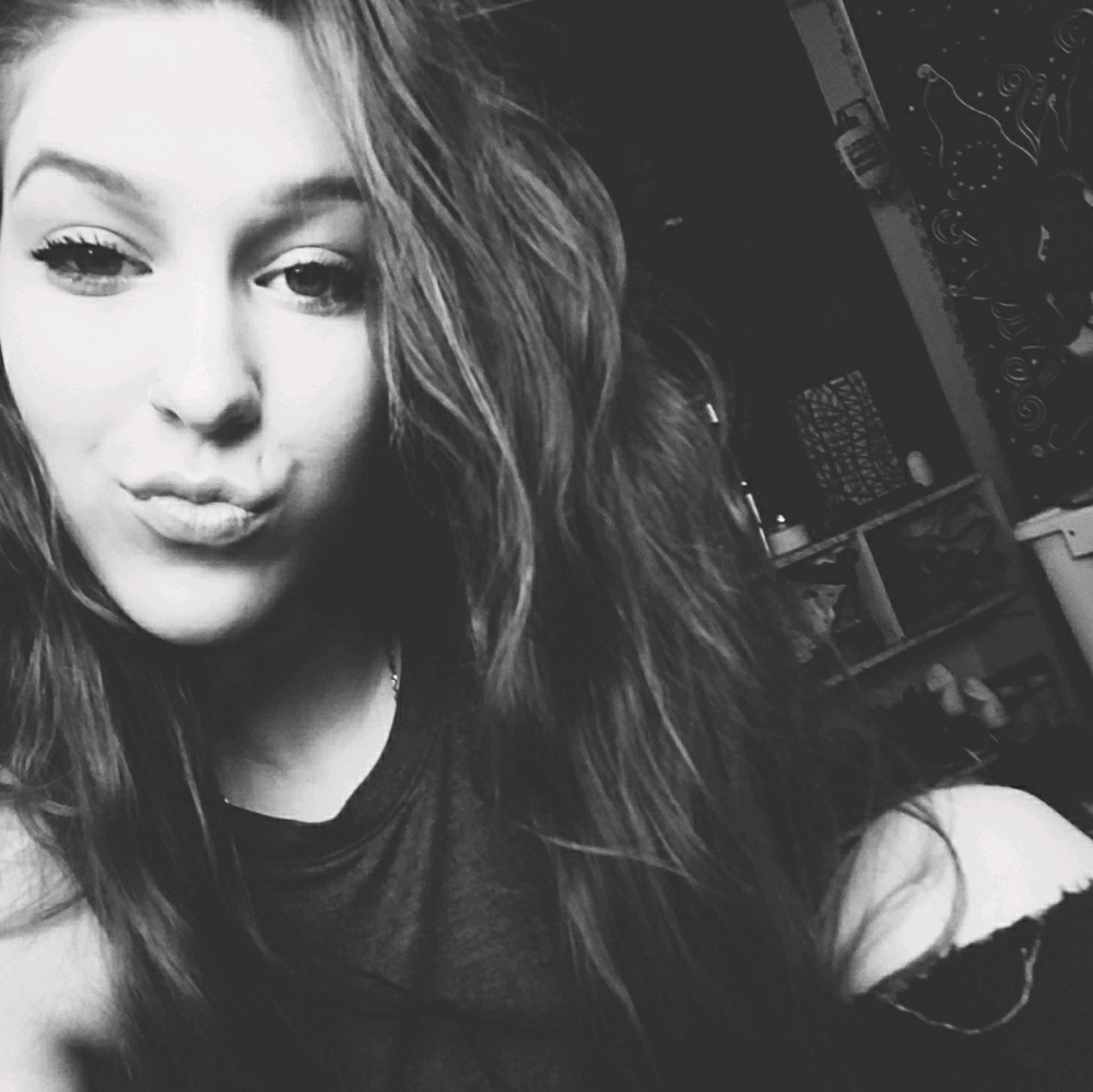 Meet your Posher, Adanja